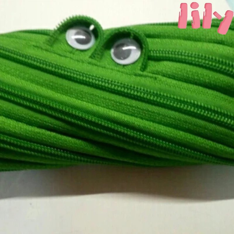Creative Stationery Pencil Case With Simple And Cute Zipper Cartoon Large Capacity Canvas Small Monster Zipper Student Gift
Creative Stationery Pencil Case With Simple And Cute Zipper Cartoon Large Capacity Canvas Small Monster Zipper Student Gift
