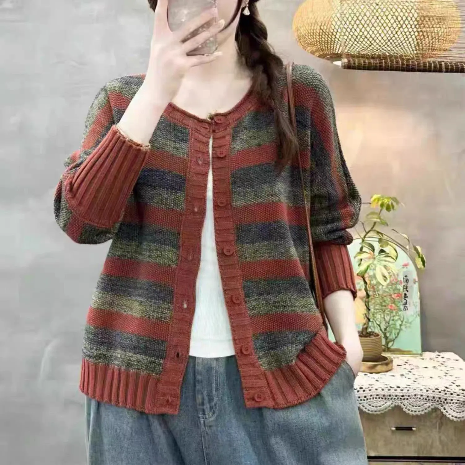 2026 New Striped Sweater Jackets Women's Spring and Autumn Fashion O-neck Cardigan Female Loose Casual Knit Overcoats U327
2026 New Striped Sweater Jackets Women's Spring and Autumn Fashion O-neck Cardigan Female Loose Casual Knit Overcoats U327