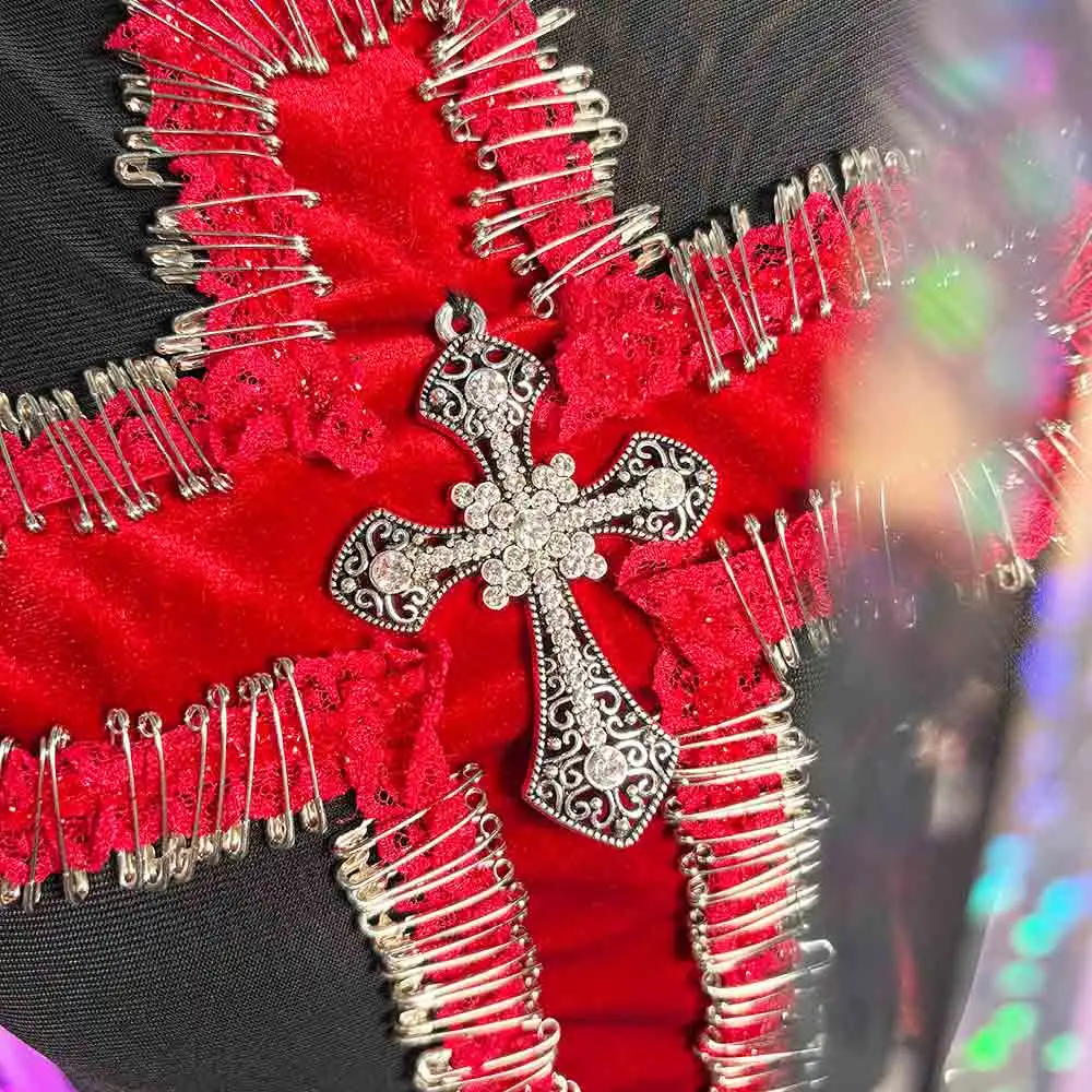 Pin Teen Fashion Revival Grunge Cross Punk Rock Harajuku Y2K TOPS E-Girls Hand Made Emo Gothic Tank Goth Club Wear Street Wear
Pin Teen Fashion Revival Grunge Cross Punk Rock Harajuku Y2K TOPS E-Girls Hand Made Emo Gothic Tank Goth Club Wear Street Wear