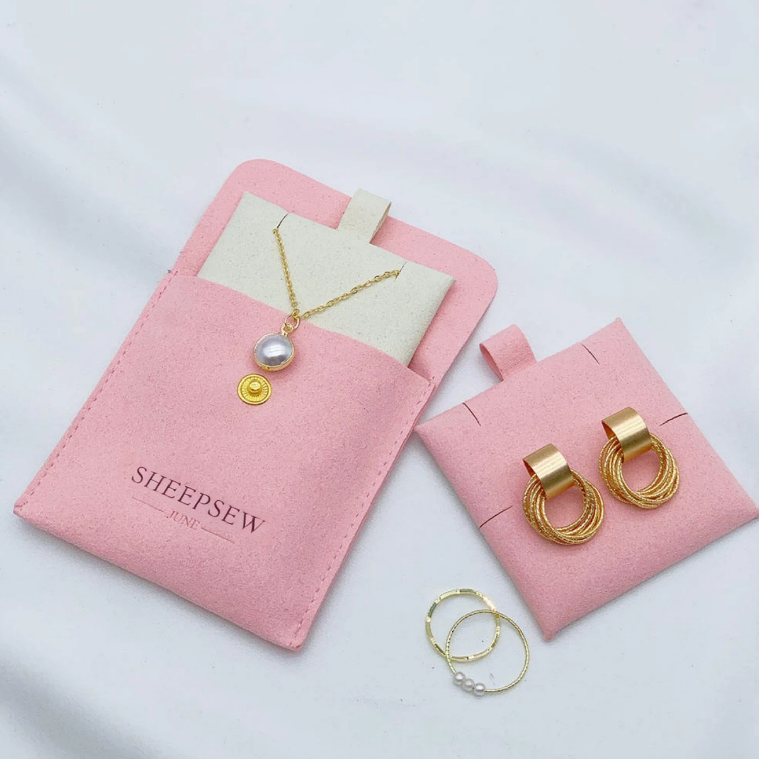 50 комплектов конвертов для упаковки ювелирных изделий со вставкой, сумка для ювелирных изделий и коробка с логотипом для держателя сережек
50 комплектов конвертов для упаковки ювелирных изделий со вставкой, сумка для ювелирных изделий и коробка с логотипом для держателя сережек