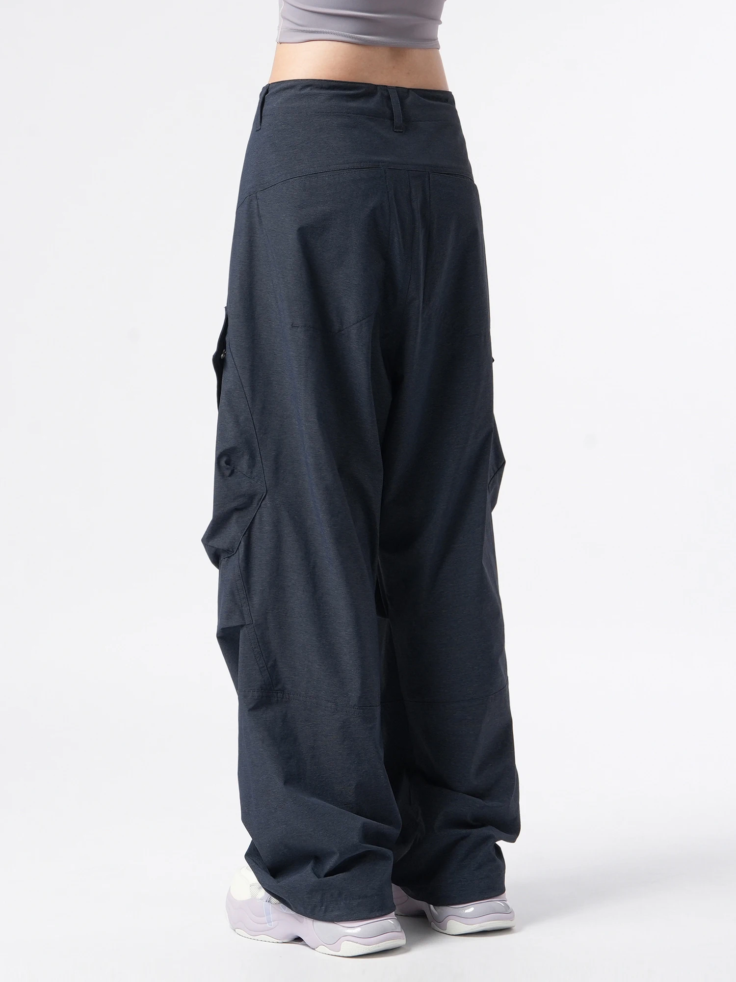 Cleanfit Summer Thin American Style Work Pants Men Women Straight Loose Drapey Blade Pants Trousers for Casual Wear
Cleanfit Summer Thin American Style Work Pants Men Women Straight Loose Drapey Blade Pants Trousers for Casual Wear