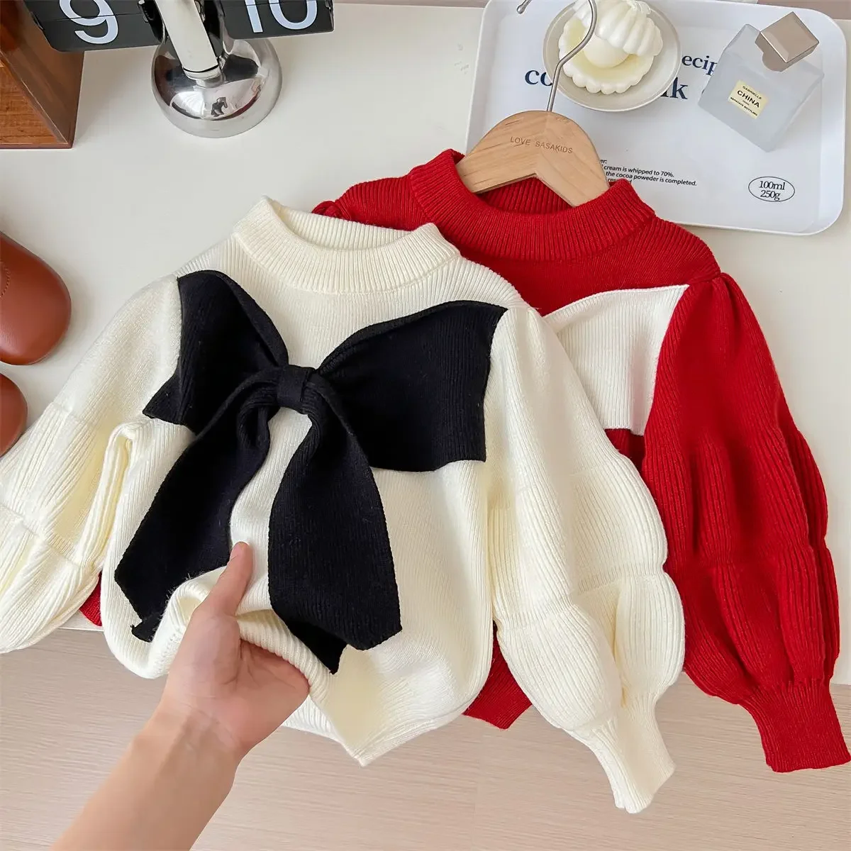 New Girls Big Bow Knitted Sweaters Puff Long Sleeved Autumn Winter Tops Elegant Kids Children Birthday Princess Knit Clothes
New Girls Big Bow Knitted Sweaters Puff Long Sleeved Autumn Winter Tops Elegant Kids Children Birthday Princess Knit Clothes