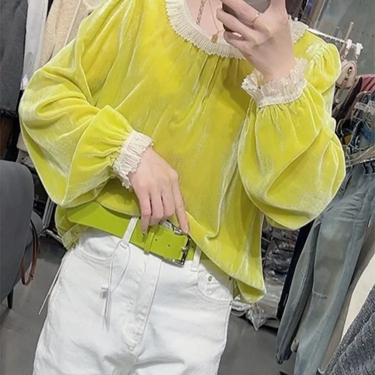 Heavy Industry Bead Fashion Fungus Lace Shirt Women's 2026 Autumn French High-end Loose Temperament Yellow Top
Heavy Industry Bead Fashion Fungus Lace Shirt Women's 2026 Autumn French High-end Loose Temperament Yellow Top