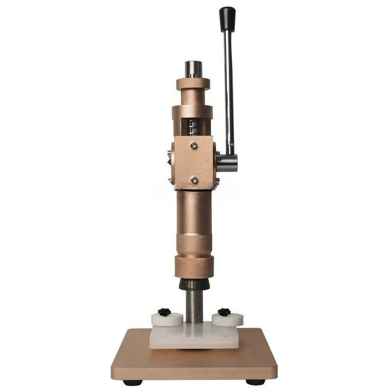 Hand-pressed small desktop lock cap rolling machine perfume bottle oral liquid aluminum-plastic cover nozzle sealing machine
Hand-pressed small desktop lock cap rolling machine perfume bottle oral liquid aluminum-plastic cover nozzle sealing machine