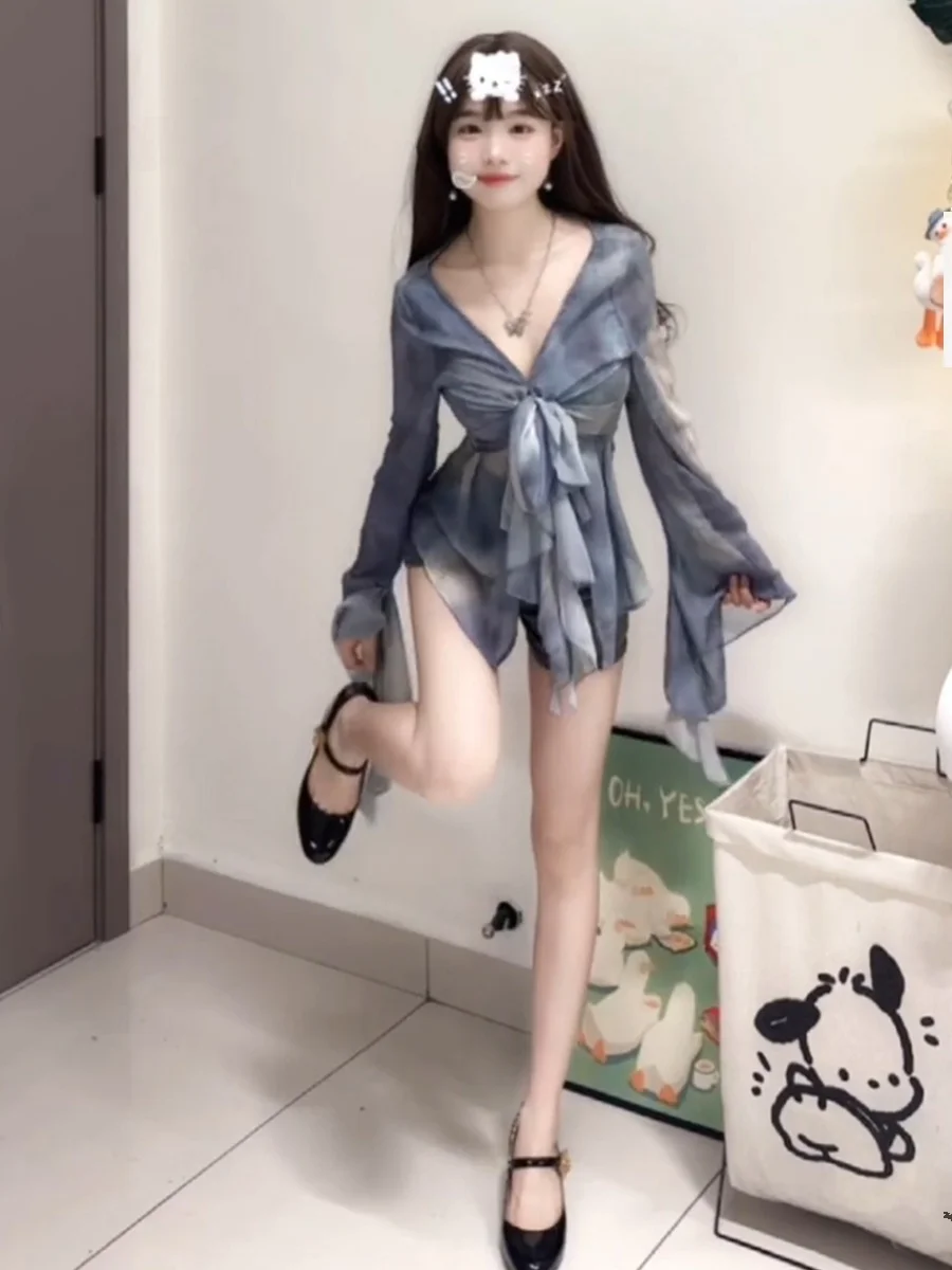 Blue Tie-Dye Ruffle Sleeve V-Neck Women's Summer Thin Sun Protection Shirt Pure Desire Spicy Girl Style Commute Korean Versio...
Blue Tie-Dye Ruffle Sleeve V-Neck Women's Summer Thin Sun Protection Shirt Pure Desire Spicy Girl Style Commute Korean Versio...