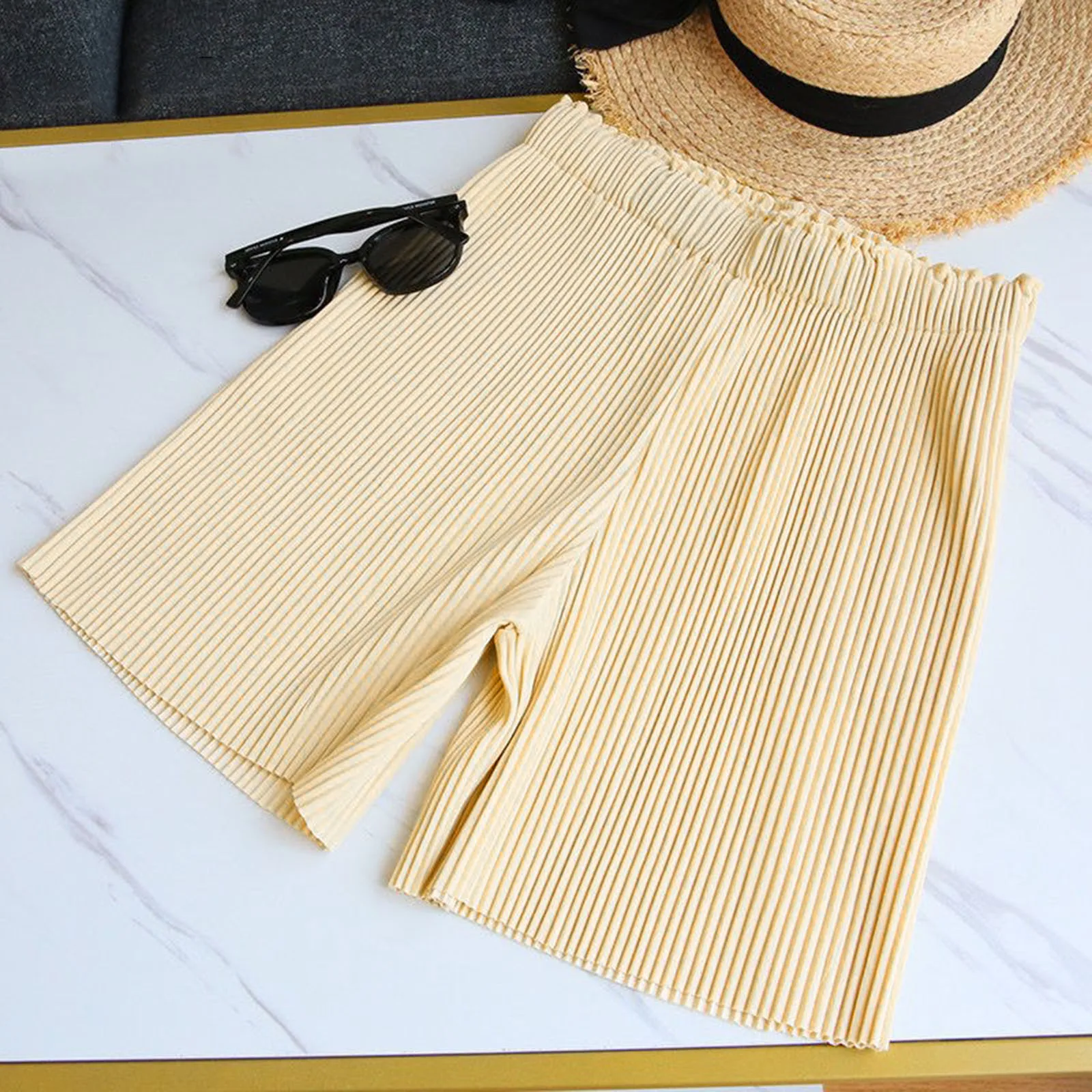 Women Shorts Solid High Waist Pleated Casual Loose Hipsters Running Breathable All Match Streetwear Teens Beach Wide Leg Shorts
Women Shorts Solid High Waist Pleated Casual Loose Hipsters Running Breathable All Match Streetwear Teens Beach Wide Leg Shorts