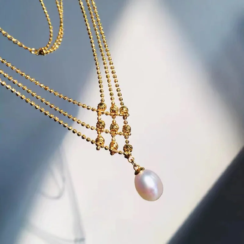New Multi layer women's pearl necklace, French fashion style, Purple Gold Plated Jewelry gift for girlfriend.
New Multi layer women's pearl necklace, French fashion style, Purple Gold Plated Jewelry gift for girlfriend.