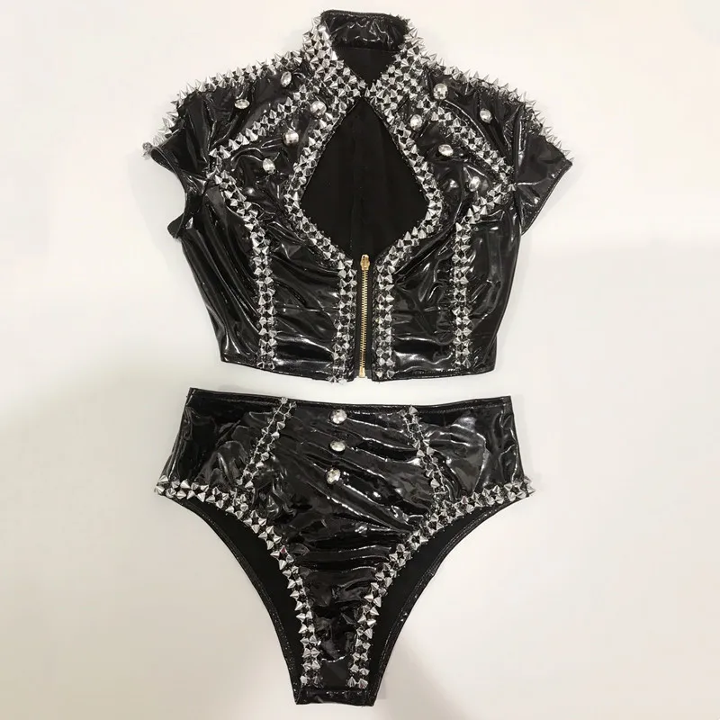 Nightclub Bar Gogo Singer Dance Costume Women Dancer Team DJ Jazz Performance Clothes Black PU Leather Rivet Tops Shorts 2-Piece
Nightclub Bar Gogo Singer Dance Costume Women Dancer Team DJ Jazz Performance Clothes Black PU Leather Rivet Tops Shorts 2-Piece