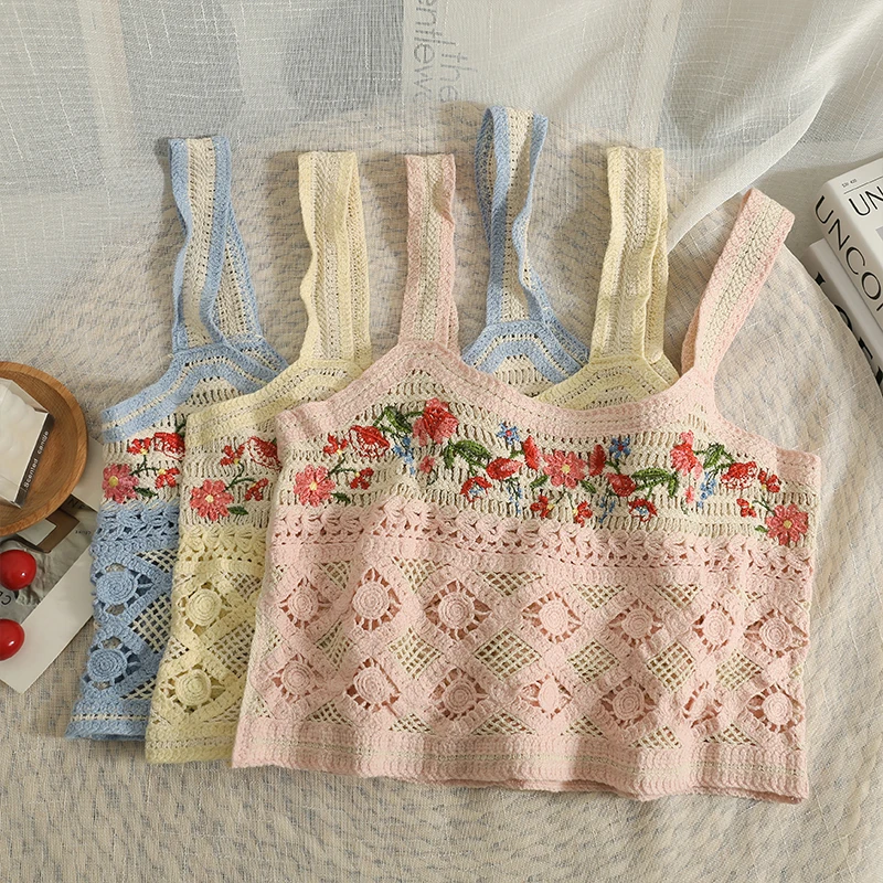 OUMEA Women Knitting Cotton Crochet Tank Tops Floral Embroidery Sleeveless Sweet Crop Tops Vintage French Style Retro Beach Tops
OUMEA Women Knitting Cotton Crochet Tank Tops Floral Embroidery Sleeveless Sweet Crop Tops Vintage French Style Retro Beach Tops