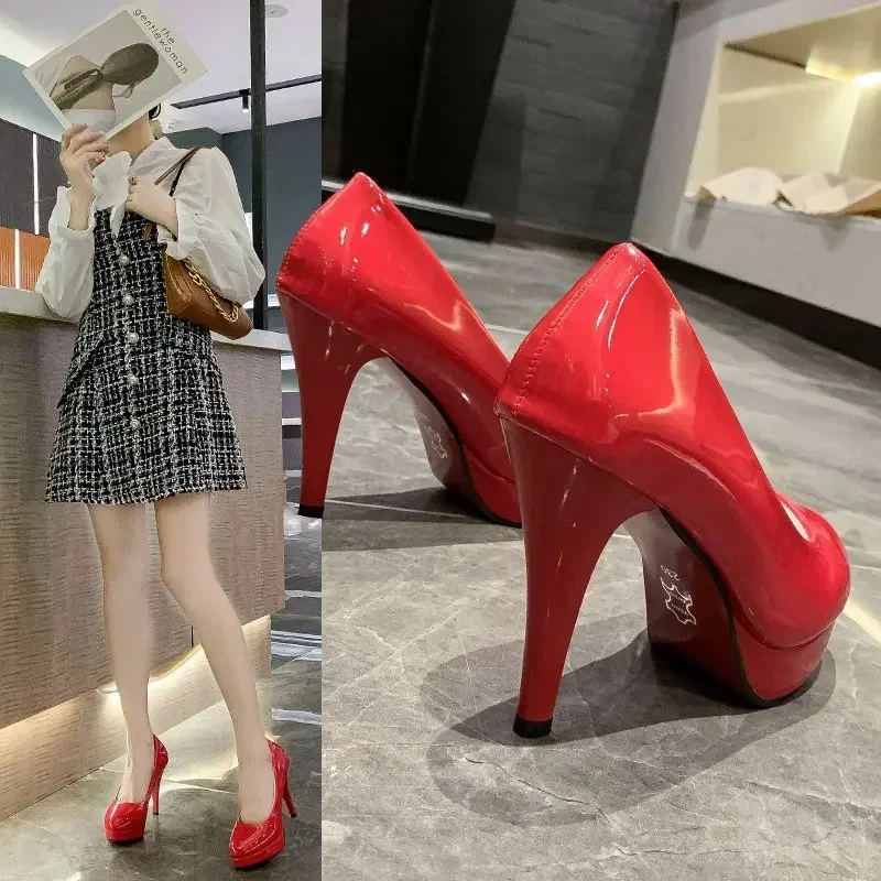 Big Size platform heels women shoes woman pumps ladies Waterproof table round head high heel shallow thick heel
Big Size platform heels women shoes woman pumps ladies Waterproof table round head high heel shallow thick heel
