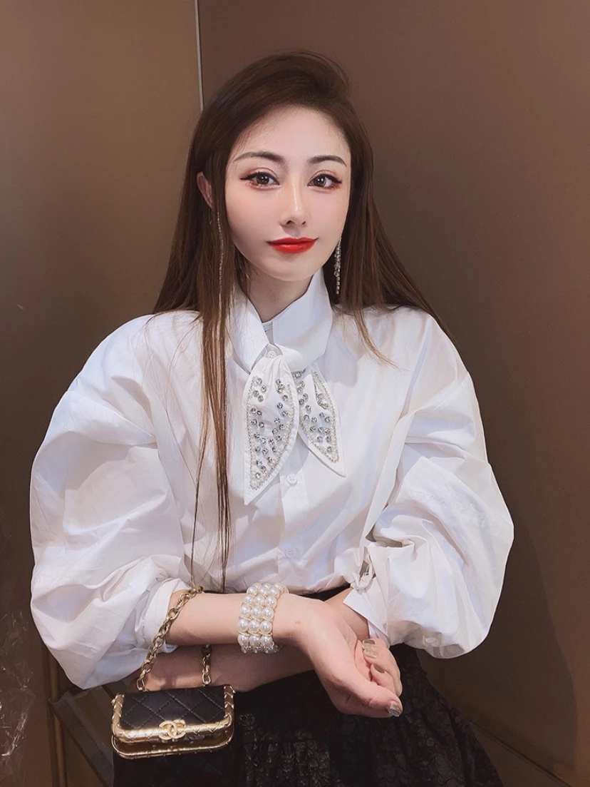 White Workwear Shirt Loose Collar Business Style Diamond Embedded Versatile Straight Cut Long Sleeve Collar Premium Quality
White Workwear Shirt Loose Collar Business Style Diamond Embedded Versatile Straight Cut Long Sleeve Collar Premium Quality