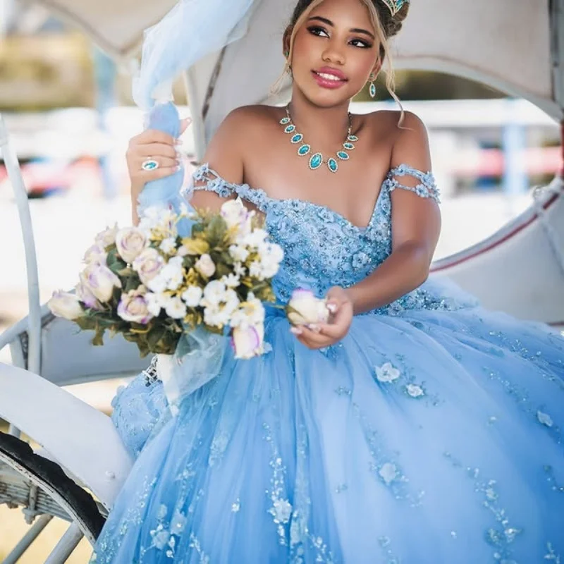 Customized Shiny blue Quinceanera Dress Off Shoulder Tull applique flower Long tail Bow vestidos de 15 Quinceanera
Customized Shiny blue Quinceanera Dress Off Shoulder Tull applique flower Long tail Bow vestidos de 15 Quinceanera