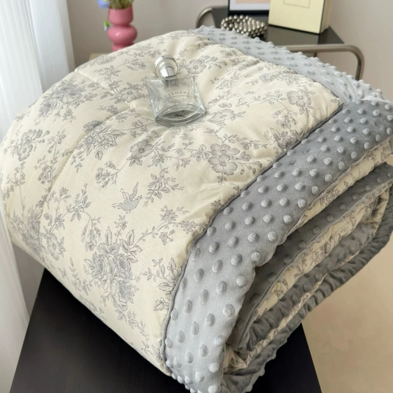 Warm Pure Cotton Bean Fleece Autumn Winter Washable Dormitory Double Single Bed Cotton Quilt Soft Floral Pattern Envelope Cover
Warm Pure Cotton Bean Fleece Autumn Winter Washable Dormitory Double Single Bed Cotton Quilt Soft Floral Pattern Envelope Cover