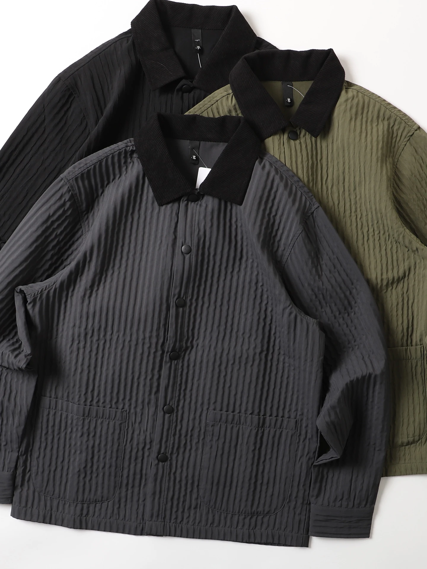 Men's Casual Slim Fit Long Sve irt Lightweight Collared Folds Polyester Fiber Anti-Wrinkle Autumn Faion Outerwear
Men's Casual Slim Fit Long Sve irt Lightweight Collared Folds Polyester Fiber Anti-Wrinkle Autumn Faion Outerwear