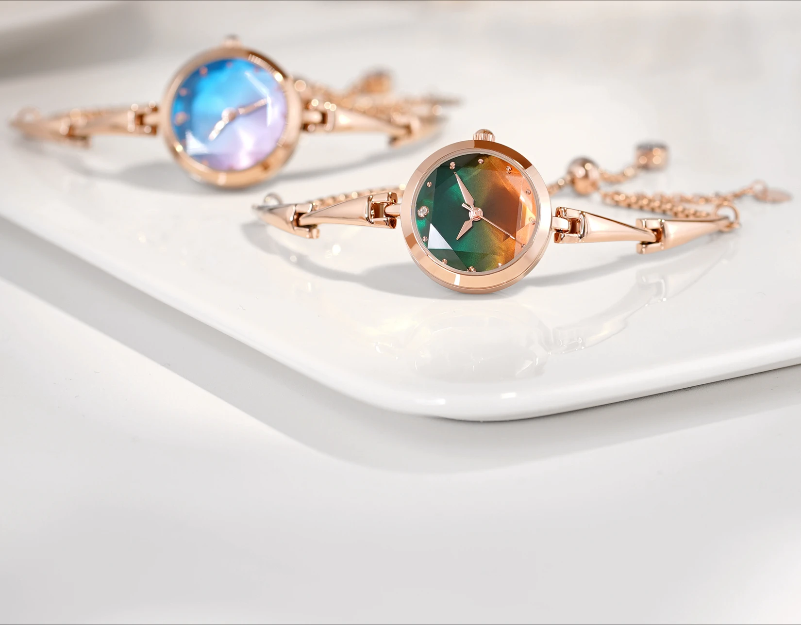 Light luxury niche women's bracelet watch fashion simplicity temperament high sense
Light luxury niche women's bracelet watch fashion simplicity temperament high sense