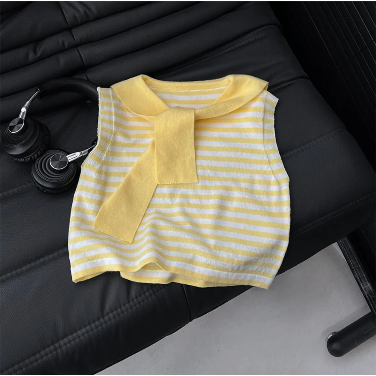 Girl's Striped Knitted Sleeveless Top Korean Summer New Versatile Short-Sleeved T-Shirt for Children
Girl's Striped Knitted Sleeveless Top Korean Summer New Versatile Short-Sleeved T-Shirt for Children