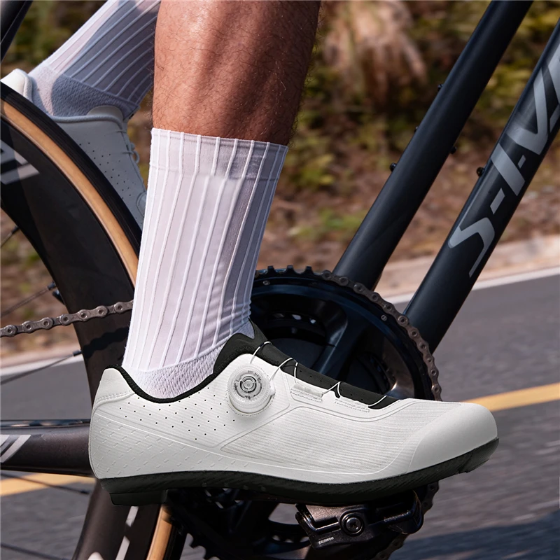 2026 Road Professional Cycling Shoes Without Lock Buckle or Buckle Strap Lightweight Cycling Shoes For Men And Women Pedal Shoes
2026 Road Professional Cycling Shoes Without Lock Buckle or Buckle Strap Lightweight Cycling Shoes For Men And Women Pedal Shoes