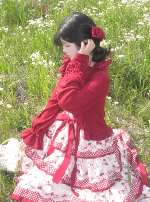 Короткий вязаный кардиган в стиле Лолиты для милых девочек с завязками и длинными рукавами, пальто для женщин, осенне-зимняя накидка, верхняя одежда, топы
Короткий вязаный кардиган в стиле Лолиты для милых девочек с завязками и длинными рукавами, пальто для женщин, осенне-зимняя накидка, верхняя одежда, топы