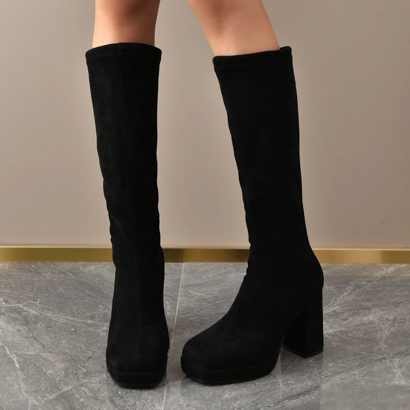 Женские ботинки челси, новинка 2025, замшевые непромокаемые сексуальные женские ботинки с квадратным носком, элегантное банкетное платье, ботинки до середины икры, Botas Mujer 
Женские ботинки челси, новинка 2025, замшевые непромокаемые сексуальные женские ботинки с квадратным носком, элегантное банкетное платье, ботинки до середины икры, Botas Mujer