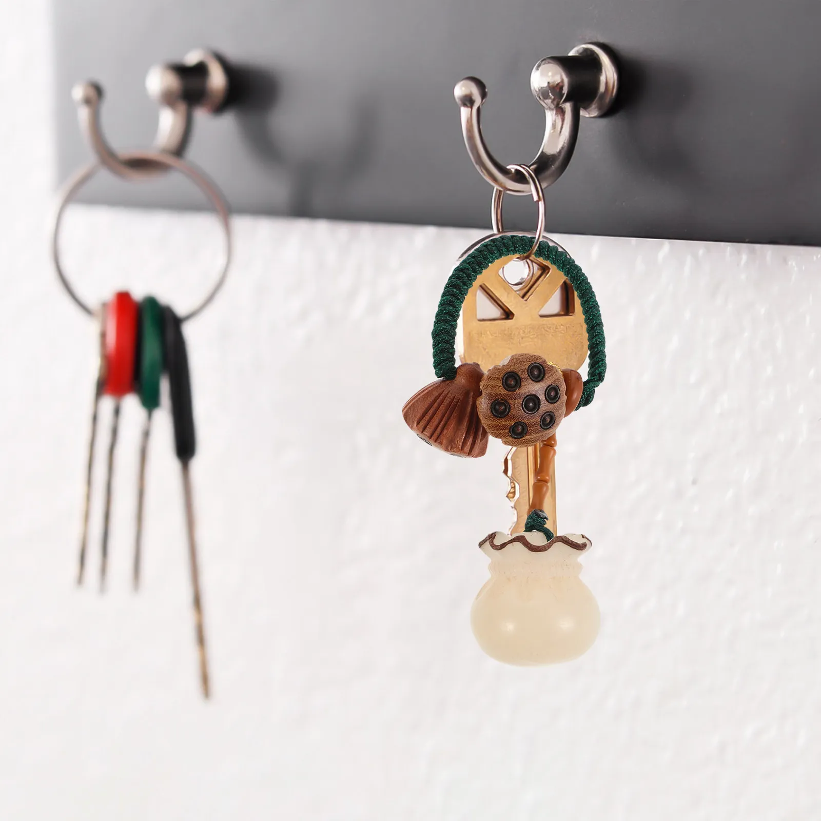 Money Bag Keychain Handcrafted Peach Wood Lucky Car Keys Pendant Chic Decorative Accessory for Women Handbag Phone Chain
Money Bag Keychain Handcrafted Peach Wood Lucky Car Keys Pendant Chic Decorative Accessory for Women Handbag Phone Chain