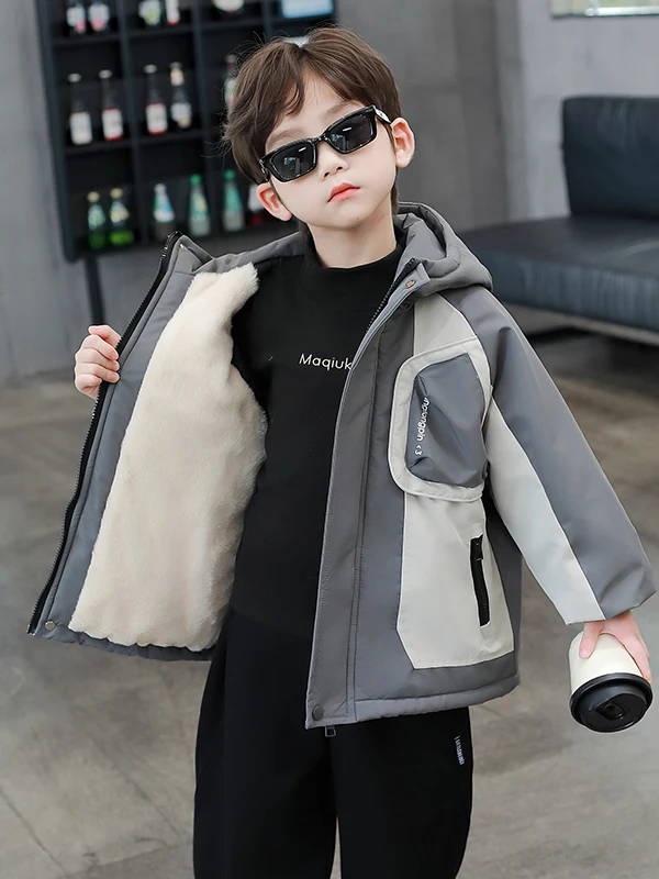 Thiened Cotton Padded Jaet for Boys with Rabbit Fur Hood Youth Faionable Winter Coat Stand Fit Casual Outerwear
Thiened Cotton Padded Jaet for Boys with Rabbit Fur Hood Youth Faionable Winter Coat Stand Fit Casual Outerwear