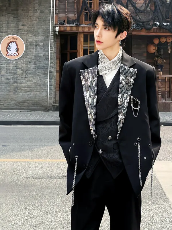 Мужской пиджак с пайетками и металлическими цепочками, молодежный, повседневный, осенний, с длинными рукавами, удлиненный, на двух пуговицах
Мужской пиджак с пайетками и металлическими цепочками, молодежный, повседневный, осенний, с длинными рукавами, удлиненный, на двух пуговицах