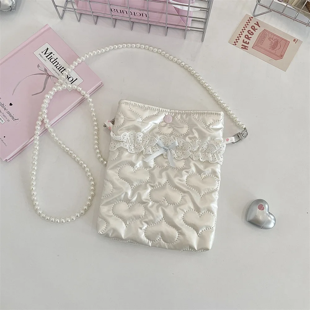 Space Cotton Pearls Chain Crossbody Bag Love Heart Bow Bright PU Phone Bag Plush Korean Style Shoulder Bag Office Worker
Space Cotton Pearls Chain Crossbody Bag Love Heart Bow Bright PU Phone Bag Plush Korean Style Shoulder Bag Office Worker