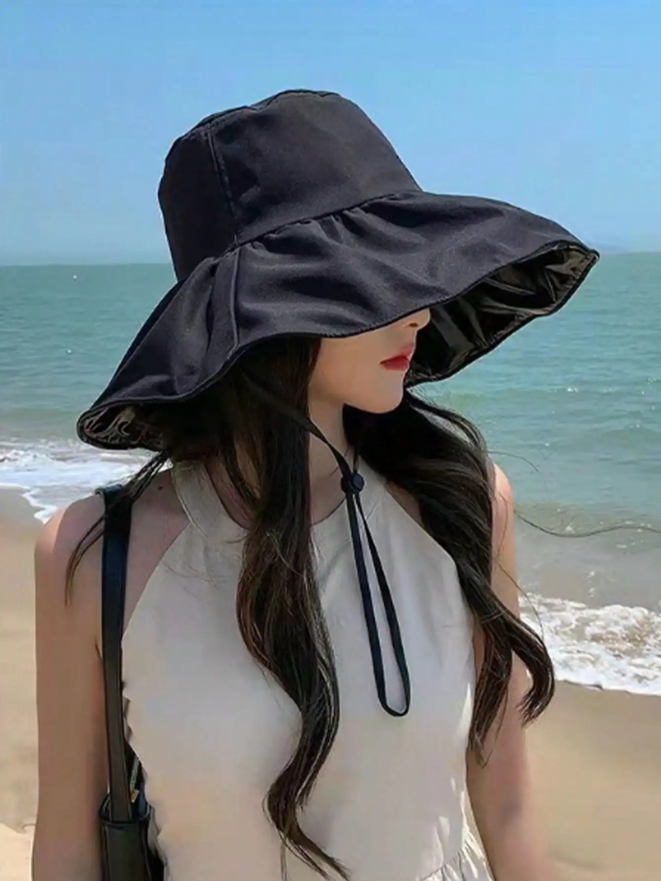 1pc New Korean-Style Women's Foldable Large-Brimmed Sun Hat For Summer, Black Vinyl, UV Protection, Bucket Hat
1pc New Korean-Style Women's Foldable Large-Brimmed Sun Hat For Summer, Black Vinyl, UV Protection, Bucket Hat
