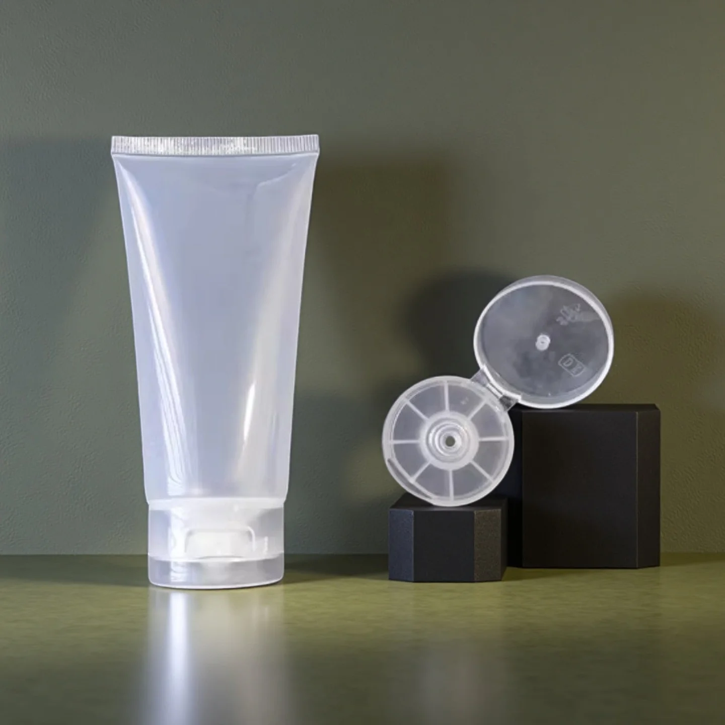 50pcs/lot 10-200ml Empty Clear/Frosted Soft Tube For Vera Gel /Lotion/Facial Cleanser/Hand cream Squeeze Tube Cosmetic Container
50pcs/lot 10-200ml Empty Clear/Frosted Soft Tube For Vera Gel /Lotion/Facial Cleanser/Hand cream Squeeze Tube Cosmetic Container