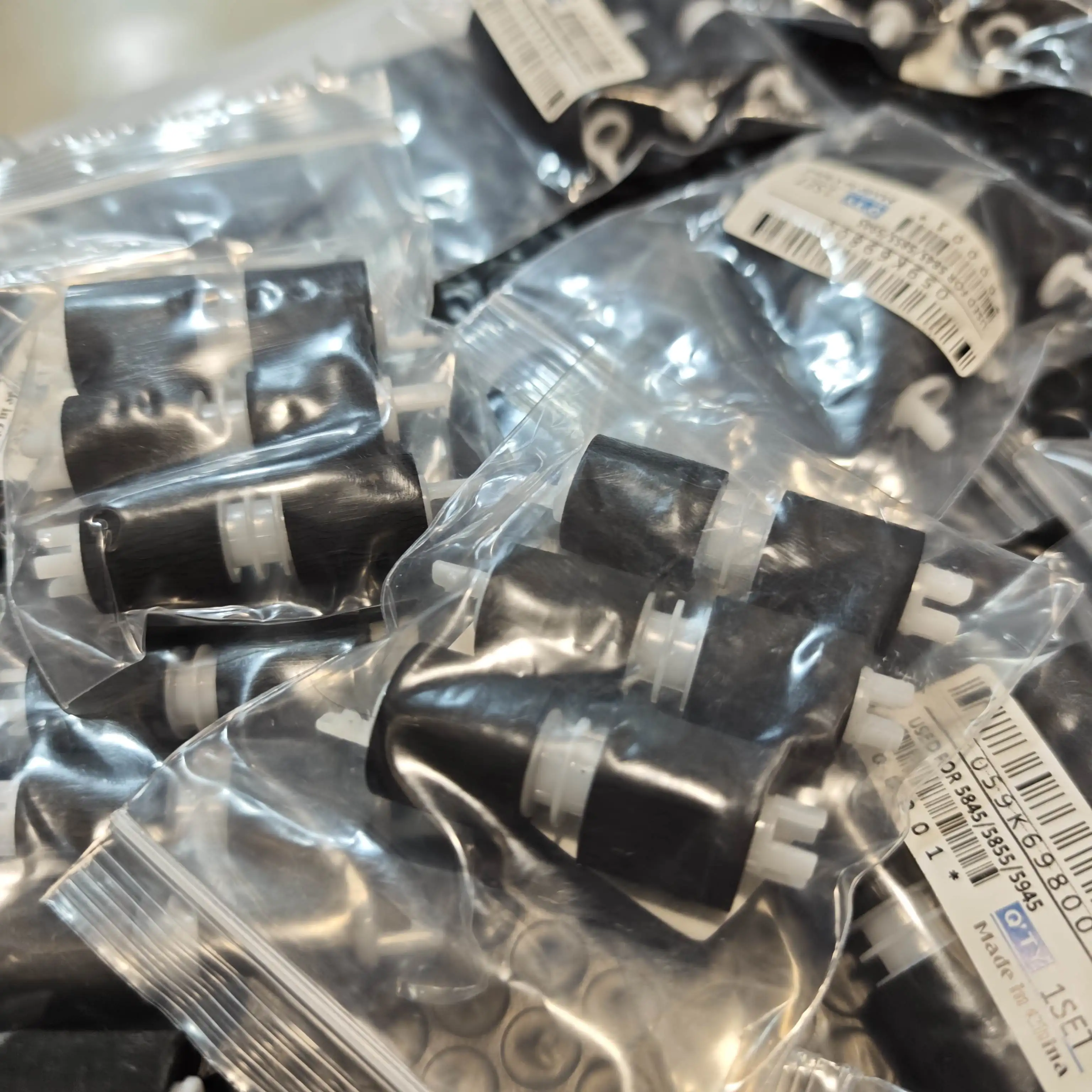 10X Paper Feed Roller for XEROX 5632 5638 5645 5653 5655 5665 5675 5687 5735 5745 5755 5765 5775 5790 5845 5855 5865 5875 5890
10X Paper Feed Roller for XEROX 5632 5638 5645 5653 5655 5665 5675 5687 5735 5745 5755 5765 5775 5790 5845 5855 5865 5875 5890