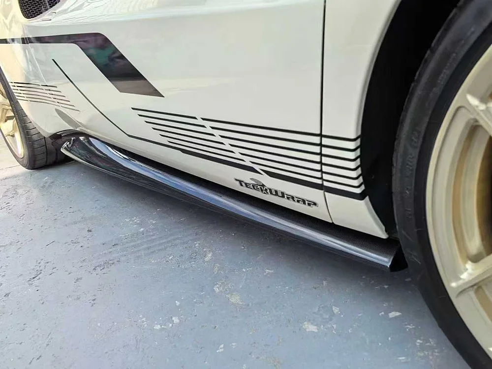 Used for upgrading Ferrari 296 with dry carbon fiber side skirts, small surrounds, door sills, body kit, pedals
Used for upgrading Ferrari 296 with dry carbon fiber side skirts, small surrounds, door sills, body kit, pedals
