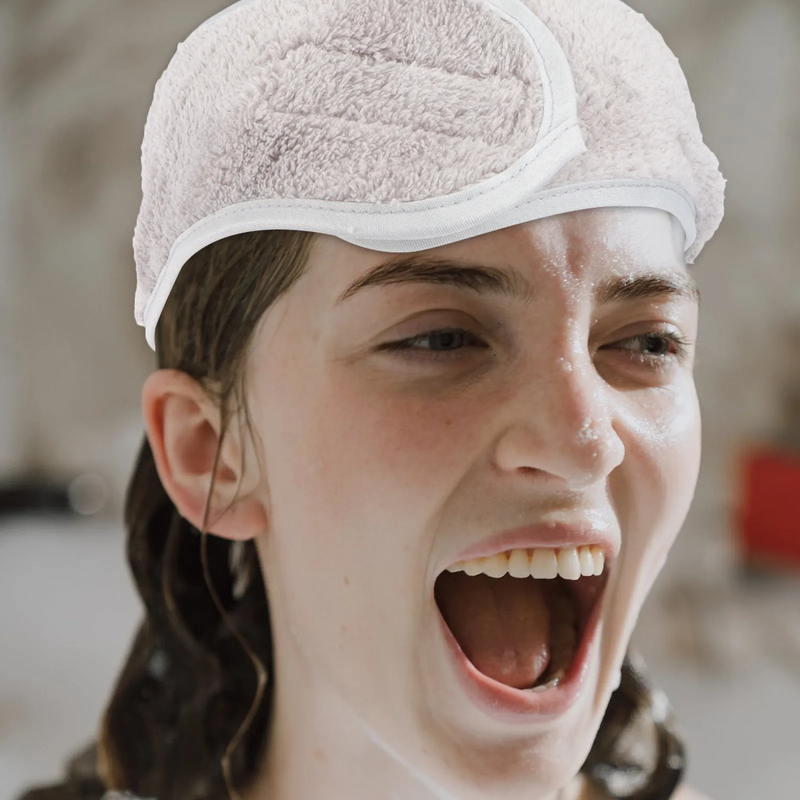 1Pcs Colorful Spa Headband for Women Stretchy Makeup Hair Band Ideal for Facial Cleansing Shower Yoga Skincare Routine
1Pcs Colorful Spa Headband for Women Stretchy Makeup Hair Band Ideal for Facial Cleansing Shower Yoga Skincare Routine