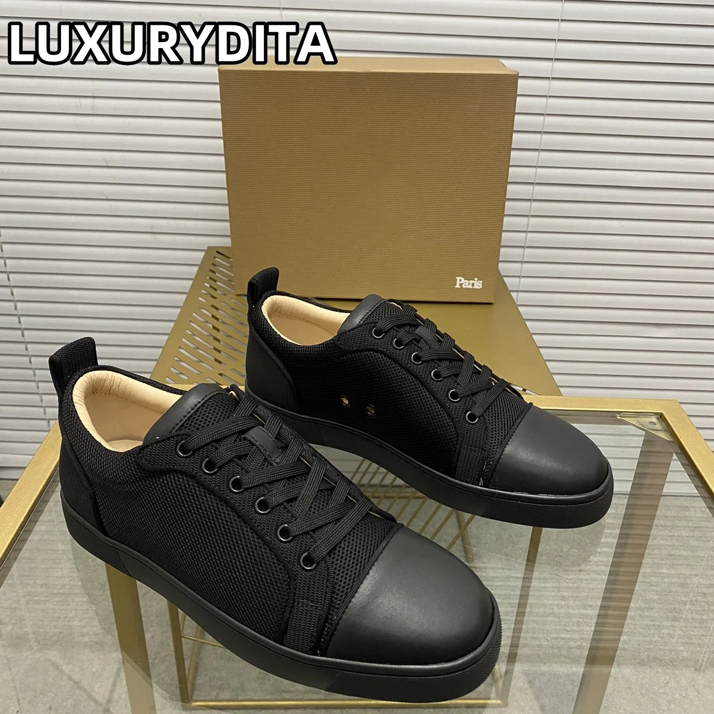 Top Quality Womens Trendy Casual Tennis Shoes Luxury Mens Real Leather Sneakers 35-48 Designr Rivet Red Sole Lovers Shoes M0182
Top Quality Womens Trendy Casual Tennis Shoes Luxury Mens Real Leather Sneakers 35-48 Designr Rivet Red Sole Lovers Shoes M0182