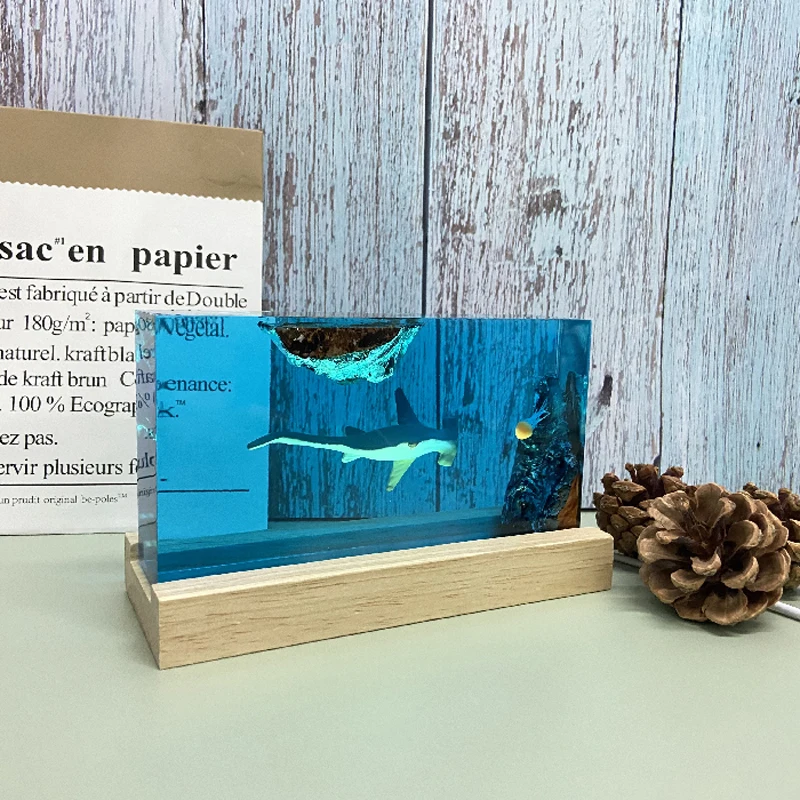 Spiny Shark Resin Lamp Creative Artistic Beautiful Night Light Craft Ocean Landscape Decoration USB Atmosphere Table Lamp
Spiny Shark Resin Lamp Creative Artistic Beautiful Night Light Craft Ocean Landscape Decoration USB Atmosphere Table Lamp
