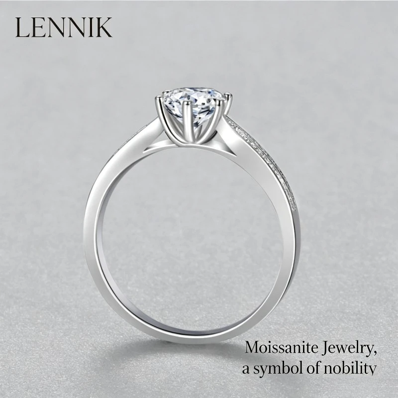 LENNIK Gold Plated S925 Sterling Silver 1CT Starlight Crown Double Paved Moissanite Ring for Women
LENNIK Gold Plated S925 Sterling Silver 1CT Starlight Crown Double Paved Moissanite Ring for Women