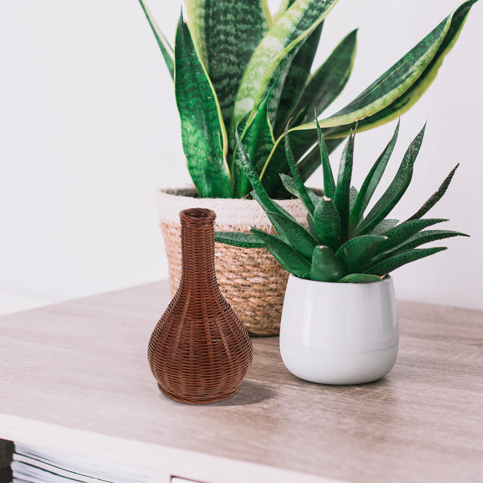 Woven Simple Decorative Holder Desktop For Home Office Rustic Style Arrangement Container Bamboo Flower 
Woven Simple Decorative Holder Desktop For Home Office Rustic Style Arrangement Container Bamboo Flower