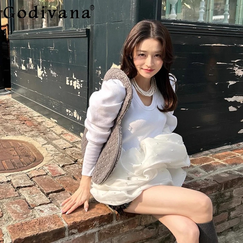 Japanese Style Fashion Sweet Beaded Organza Patchwork Knit Pullover Tops Autumn Winter 2025 Women's Slim Fit Elegant Sweaters
Japanese Style Fashion Sweet Beaded Organza Patchwork Knit Pullover Tops Autumn Winter 2025 Women's Slim Fit Elegant Sweaters