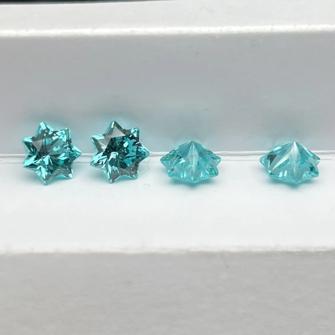 8x8mm Lab Created Paraiba Stone Star Cut Blue Paraiba Loose Gemstones
8x8mm Lab Created Paraiba Stone Star Cut Blue Paraiba Loose Gemstones