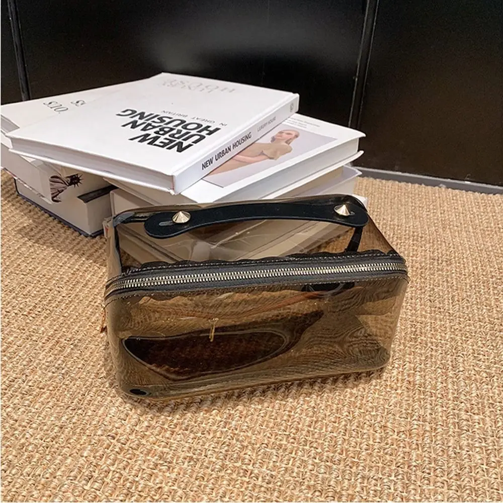 Прозрачная косметичка большой емкости, застежка-молния, верхняя ручка, женская сумка для стирки, удобная ручная форма подушки
Прозрачная косметичка большой емкости, застежка-молния, верхняя ручка, женская сумка для стирки, удобная ручная форма подушки