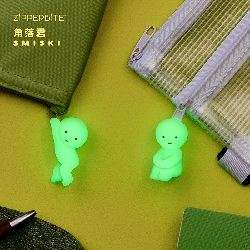 Genuine Smiski Zipperbite Luminous Doll Series Schoolbag Zipper Pendant Cartoon Sitting Doll Accessories Toy Children'S Gift
Genuine Smiski Zipperbite Luminous Doll Series Schoolbag Zipper Pendant Cartoon Sitting Doll Accessories Toy Children'S Gift