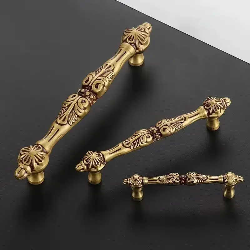 Retro Vintage 4PCS Solid Brass Antique Furniture Handles Drawer Pulls Cupboard Wardrobe Dresser Closet TV Cabinet Pulls Knobs
Retro Vintage 4PCS Solid Brass Antique Furniture Handles Drawer Pulls Cupboard Wardrobe Dresser Closet TV Cabinet Pulls Knobs