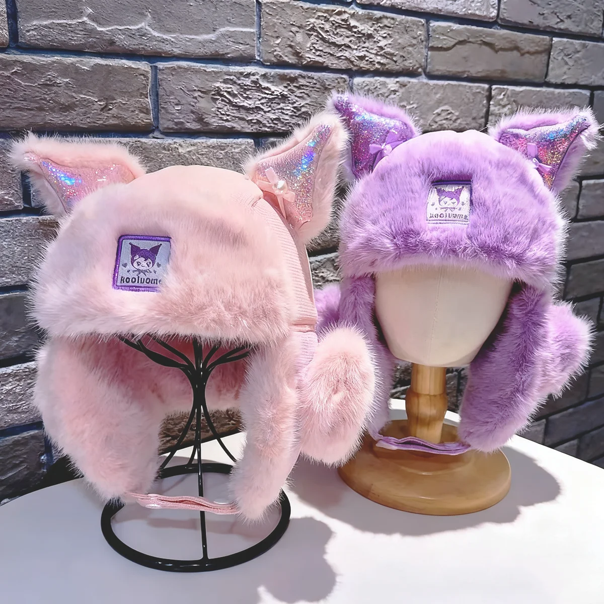 Новая теплая шапка Sanrio Hello Kitty Kuromi My Melody с рисунком аниме, милая теплая шапка для девочек, зимняя вязаная шапка на флисовой подкладке
Новая теплая шапка Sanrio Hello Kitty Kuromi My Melody с рисунком аниме, милая теплая шапка для девочек, зимняя вязаная шапка на флисовой подкладке