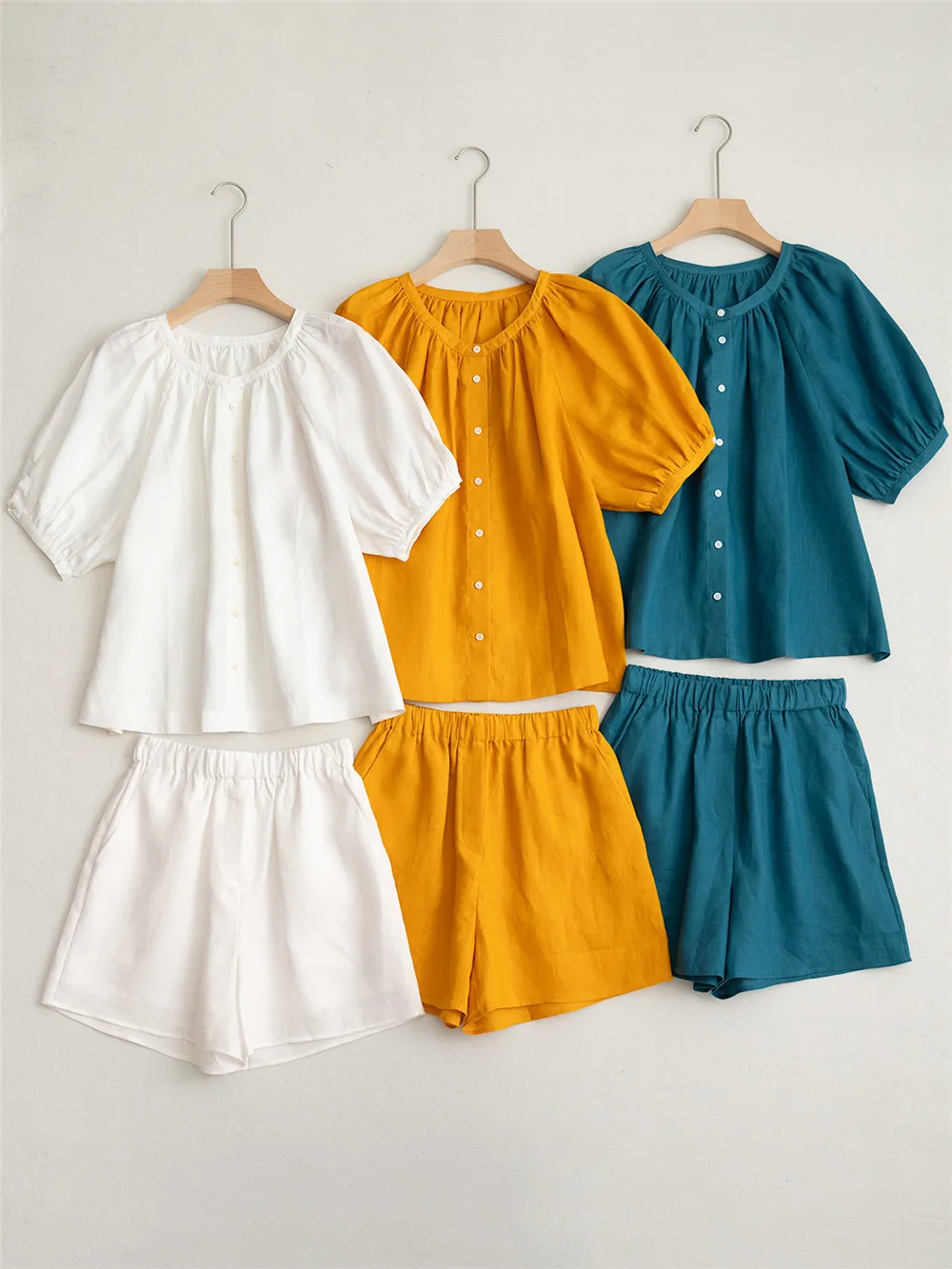 2025 Summer Women's Linen Short Sleeve Shirt+ Shorts High Waist 2-Piece Set Comfortable Breathable
2025 Summer Women's Linen Short Sleeve Shirt+ Shorts High Waist 2-Piece Set Comfortable Breathable