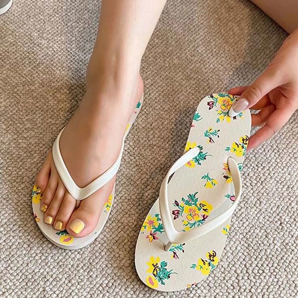Portable Soft Floral Printed Flip Flops PVC Anti-slip Flat Bottom Slippers Coloful Thickened Women Flower Slippers Bedroom
Portable Soft Floral Printed Flip Flops PVC Anti-slip Flat Bottom Slippers Coloful Thickened Women Flower Slippers Bedroom