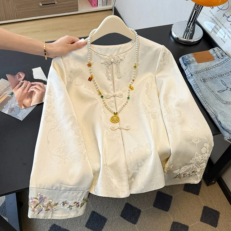 Elegant Long Sleeve Embroidered Satin Jacket Chinese Style Spring Fashion Versatile Button Design High End Women's Outerwear
Elegant Long Sleeve Embroidered Satin Jacket Chinese Style Spring Fashion Versatile Button Design High End Women's Outerwear