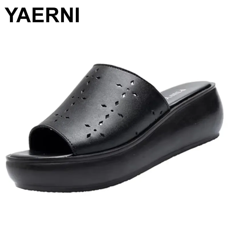 2025 High Quality Genuine Leather Slippers Women Outdoor Casual Simple Open Toe Comfort Soft Bottom Summer
2025 High Quality Genuine Leather Slippers Women Outdoor Casual Simple Open Toe Comfort Soft Bottom Summer