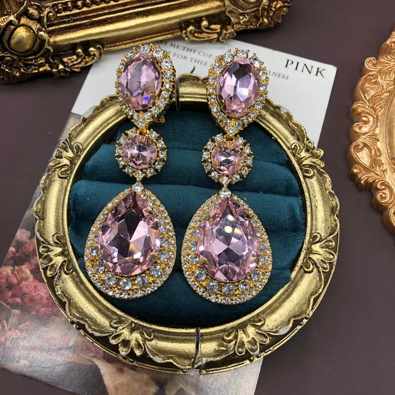 Fashion Gold-plated Earrings, Elegant Temperament, Hollow Design, Stud Earrings Full of Diamonds, Purple Powder, Water Drop Diam
Fashion Gold-plated Earrings, Elegant Temperament, Hollow Design, Stud Earrings Full of Diamonds, Purple Powder, Water Drop Diam