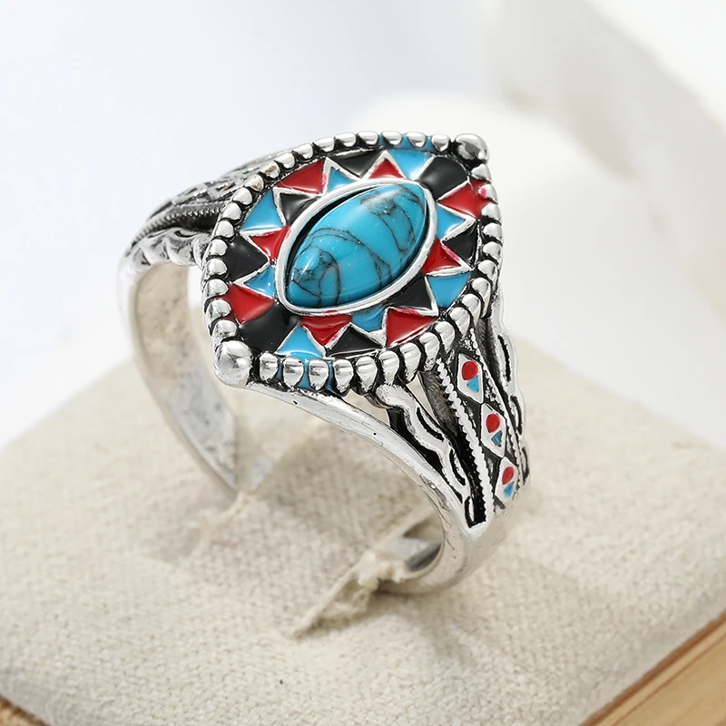 Vintage Inlaid Imitation Turquoise Enamel Women's Ring Silver Color Hand Carving Daily Wear Party Jewelry Anniversary Gift
Vintage Inlaid Imitation Turquoise Enamel Women's Ring Silver Color Hand Carving Daily Wear Party Jewelry Anniversary Gift