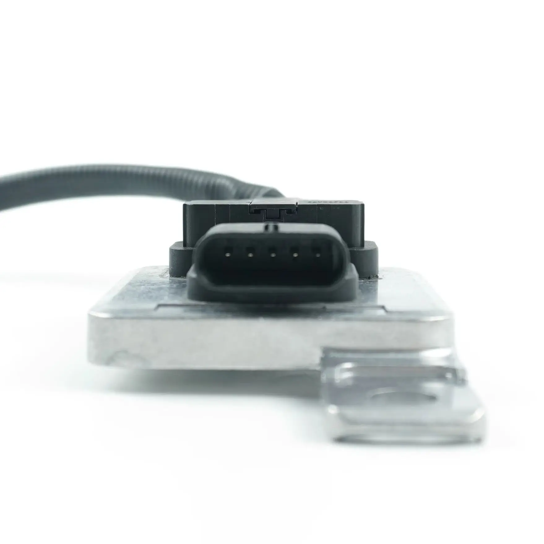 5WK97229 059907807J New Nitrogen Oxide Sensor NOx Sensor For VW Touareg Audi A4 A5 S5 A6 A7 A8 Q5 Car Parts 5WK9 7229
5WK97229 059907807J New Nitrogen Oxide Sensor NOx Sensor For VW Touareg Audi A4 A5 S5 A6 A7 A8 Q5 Car Parts 5WK9 7229
