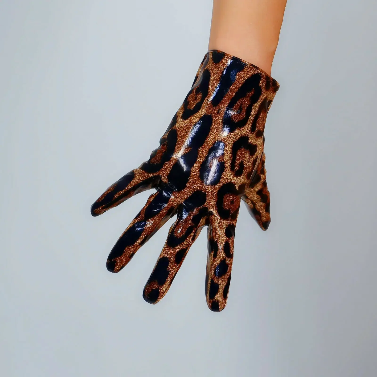 Leopard Brown GLOVES Animal Print Faux LATEX Shine Patent Leather 8" 21cm Jaguar Wrist Short Evening Halloween Cosplay Custome
Leopard Brown GLOVES Animal Print Faux LATEX Shine Patent Leather 8" 21cm Jaguar Wrist Short Evening Halloween Cosplay Custome